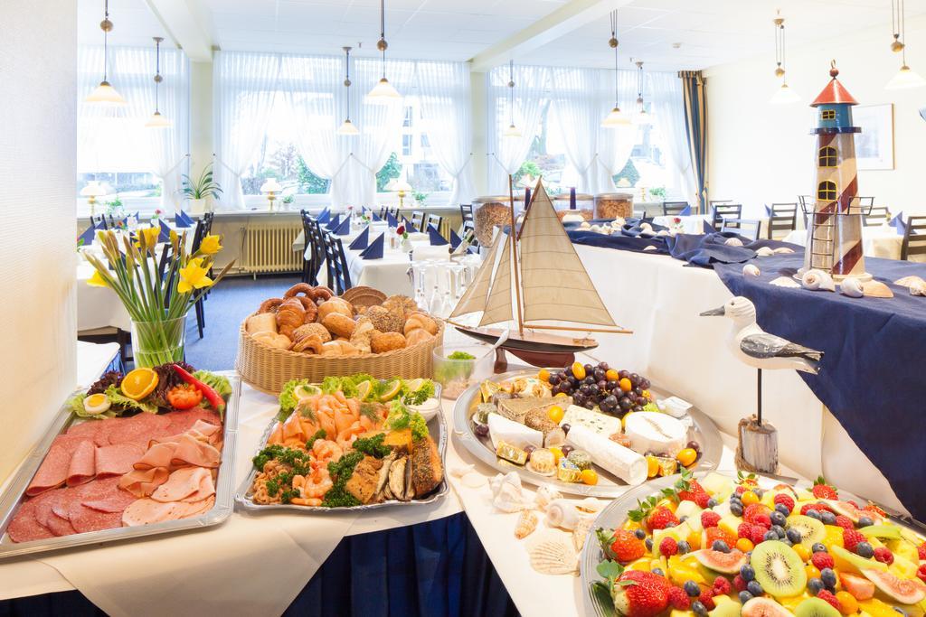 Hotel Senator Marina Ведель Экстерьер фото